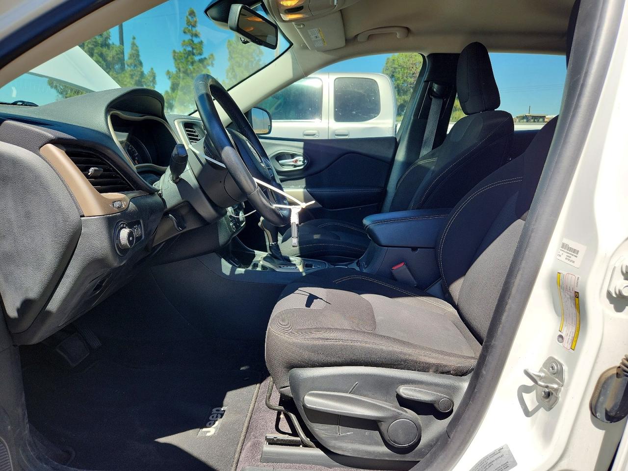 2017 JEEP CHEROKEE LATITUDE FWD