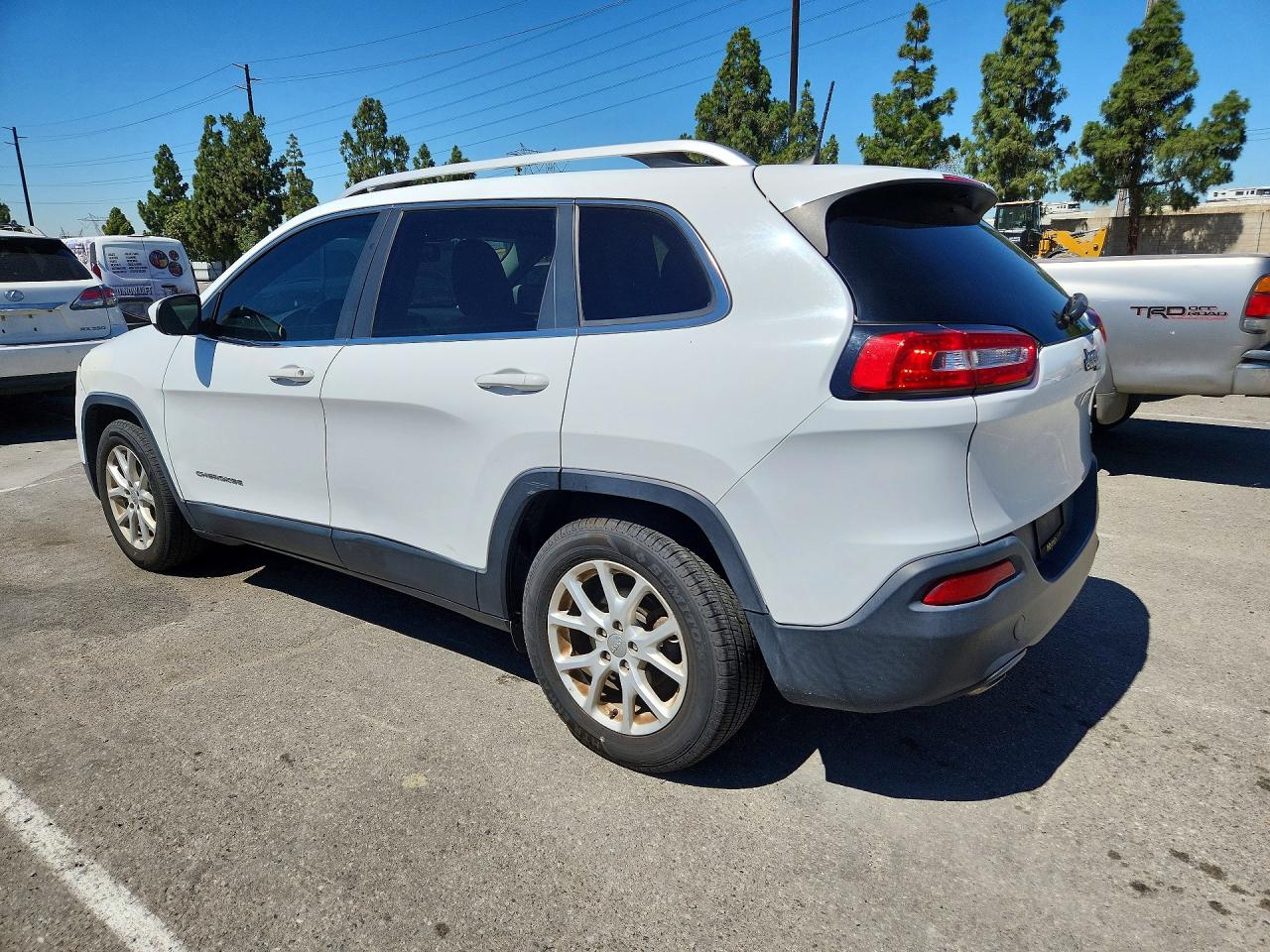 2017 JEEP CHEROKEE LATITUDE FWD