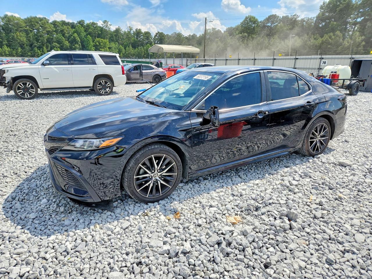 2021 TOYOTA CAMRY SE — Front 3/4