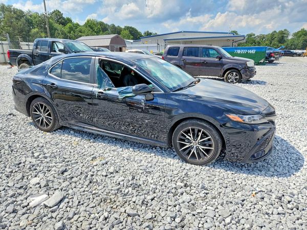 2021 TOYOTA CAMRY SE — Passenger 3/4