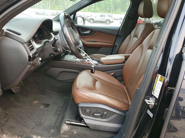 2017 AUDI Q7 quattro Prestige