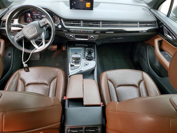 2017 AUDI Q7 quattro Prestige