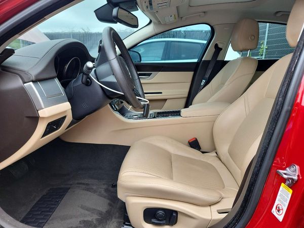 2017 JAGUAR XF
