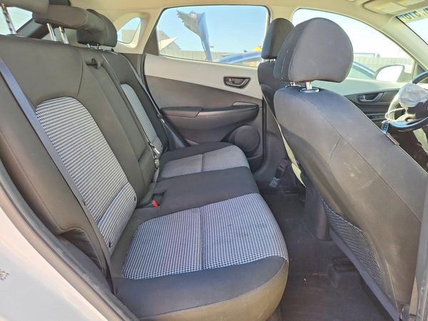 2021 HYUNDAI KONA SEL