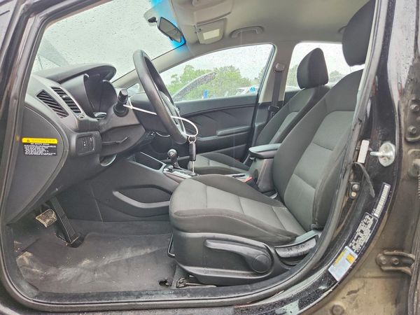 2017 KIA FORTE LX Base