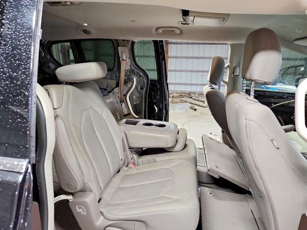 2019 CHRYSLER PACIFICA