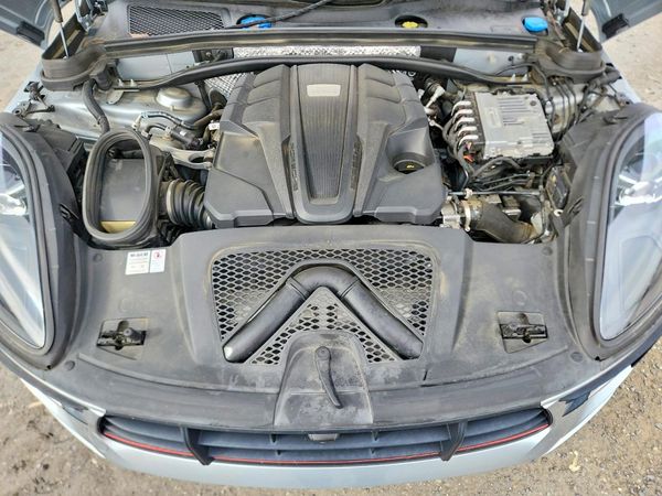 2019 PORSCHE MACAN S