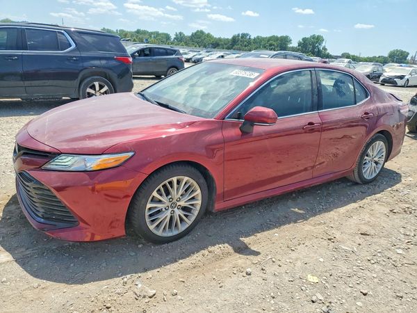 2019 TOYOTA CAMRY