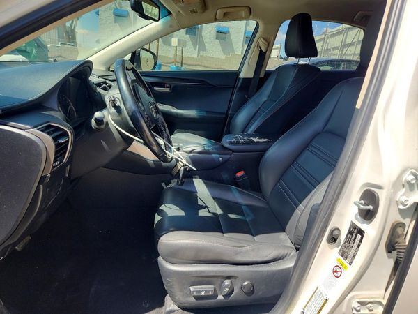 2015 LEXUS NX 200t Luxury