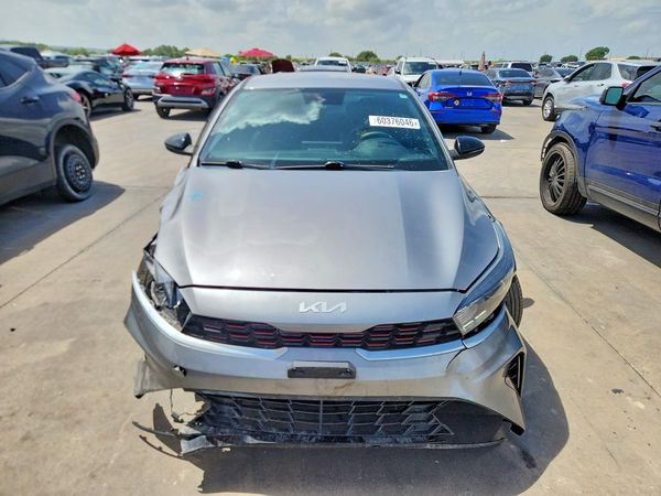 2022 KIA FORTE GT Line