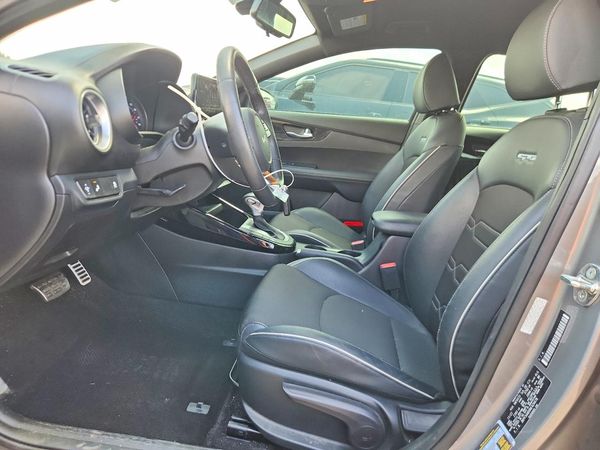 2022 KIA FORTE GT Line