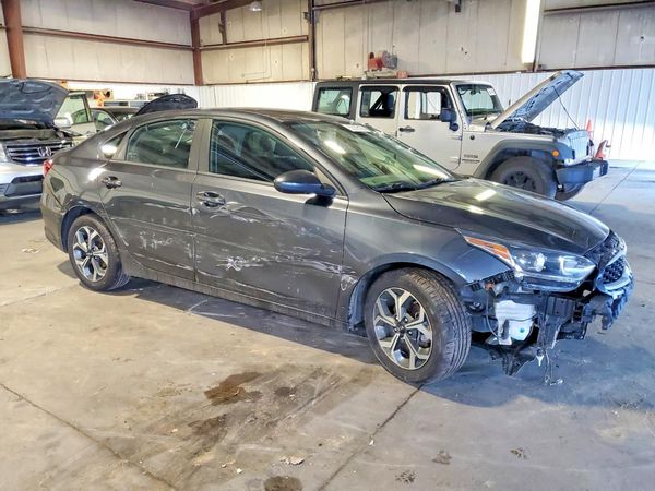 2021 KIA FORTE FE, LXS
