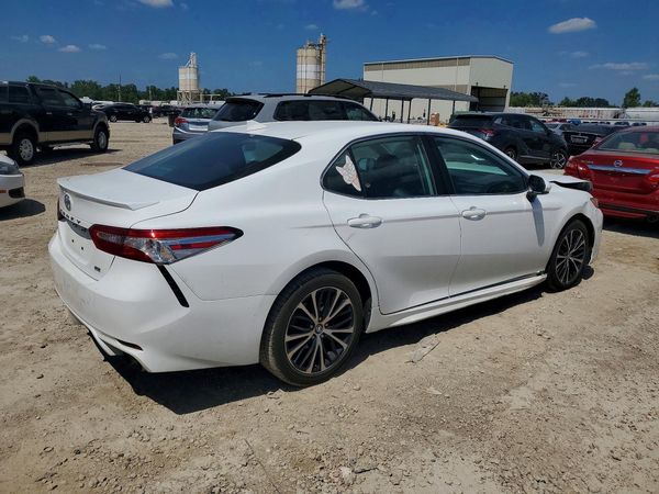2020 TOYOTA CAMRY