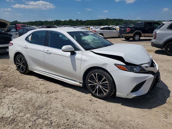 2020 TOYOTA CAMRY