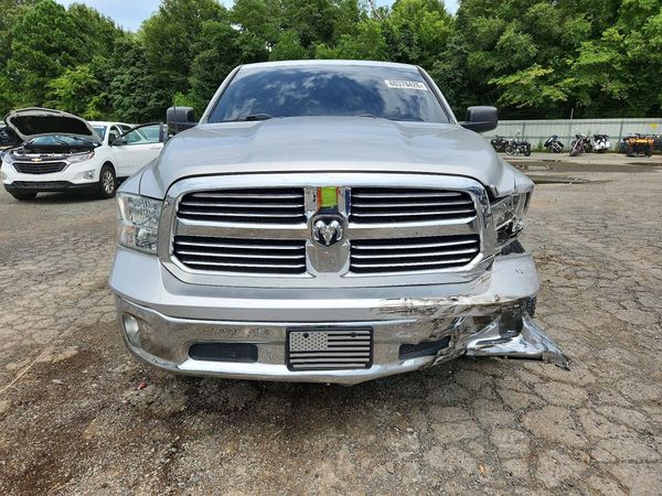 2013 RAM 1500 SLT