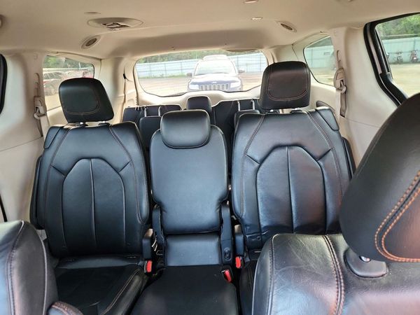 2017 CHRYSLER PACIFICA Touring L