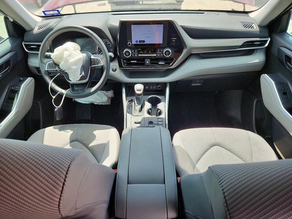 2024 TOYOTA HIGHLANDER