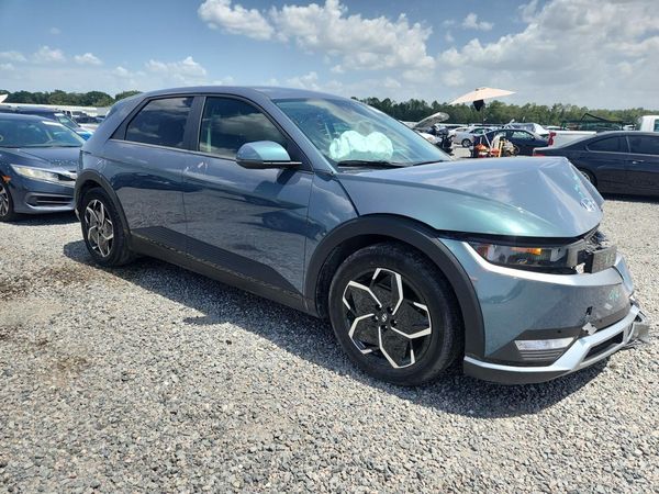 2024 HYUNDAI IONIQ SEL