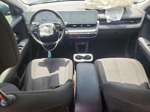 2024 HYUNDAI IONIQ SEL