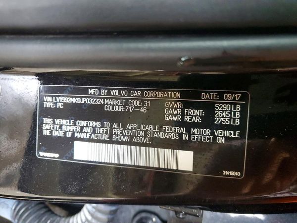 2018 VOLVO S90 Momentum