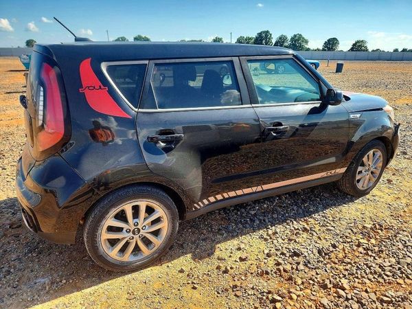 2018 KIA SOUL