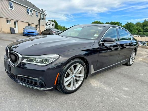 2017 BMW 750