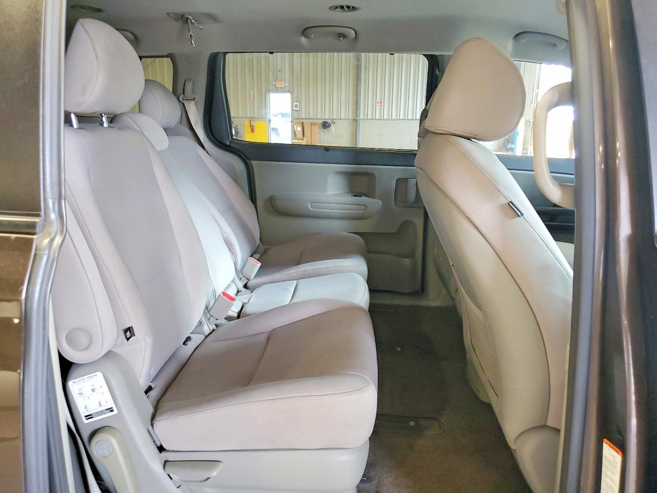 2016 KIA SEDONA LX - Middle-low