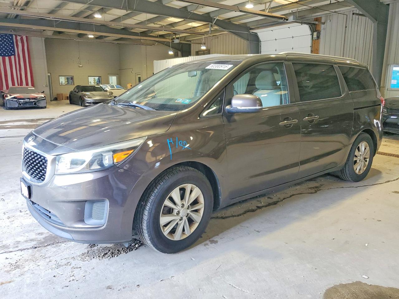 2016 KIA SEDONA LX - Middle-low