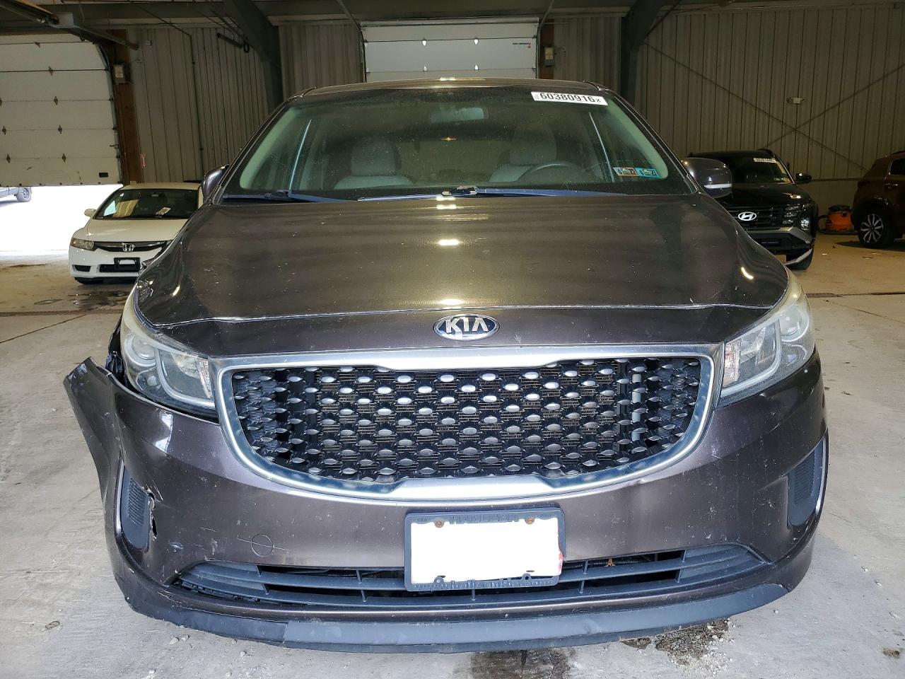 2016 KIA SEDONA LX - Middle-low