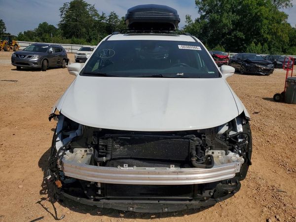 2021 CHRYSLER PACIFICA