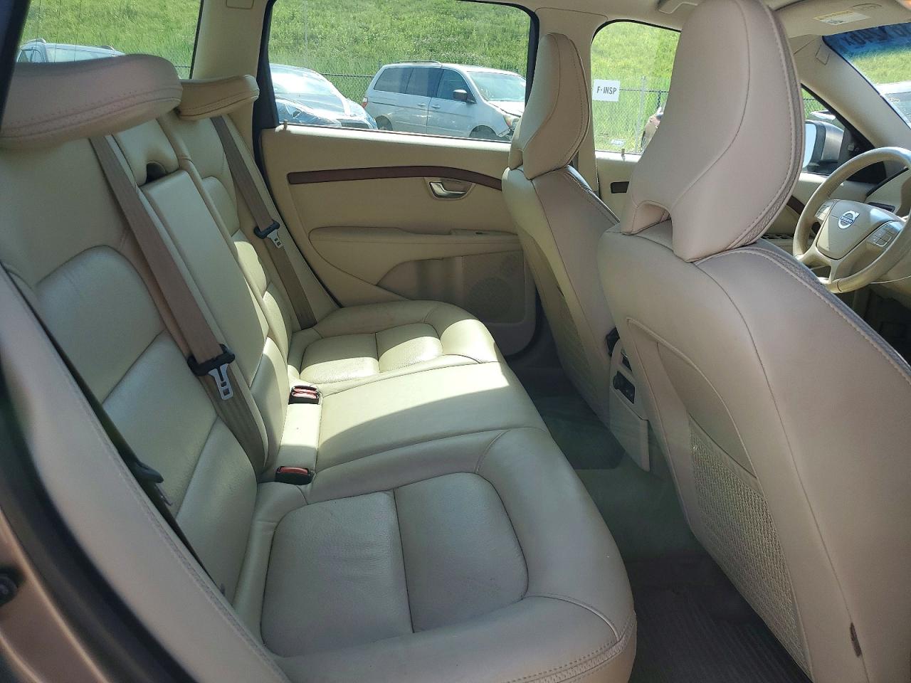 2011 VOLVO XC70