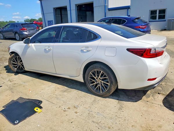 2017 LEXUS ES