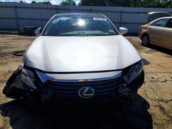 2017 LEXUS ES
