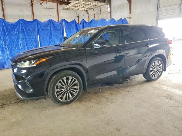 2022 TOYOTA HIGHLANDER