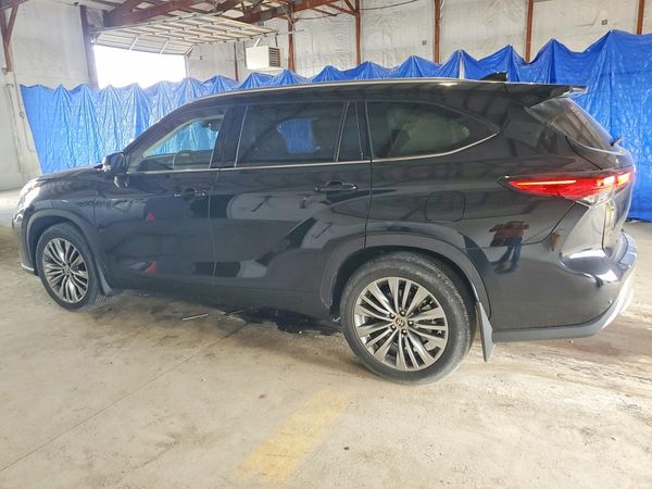 2022 TOYOTA HIGHLANDER