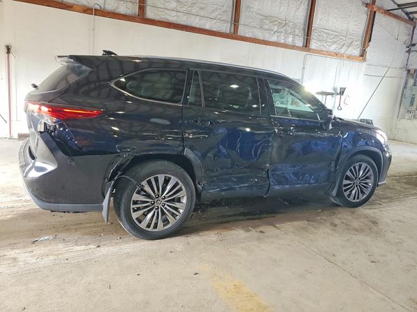 2022 TOYOTA HIGHLANDER