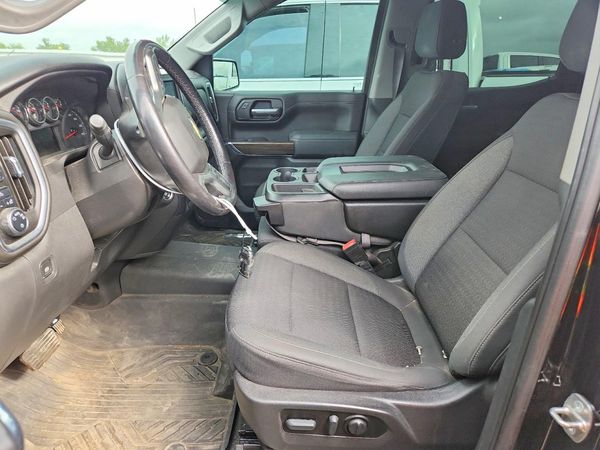 2022 CHEVROLET SILVERADO LT — DENT