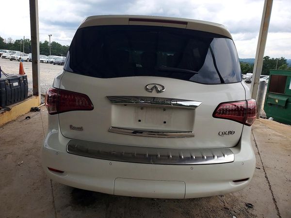 2016 INFINITI QX80