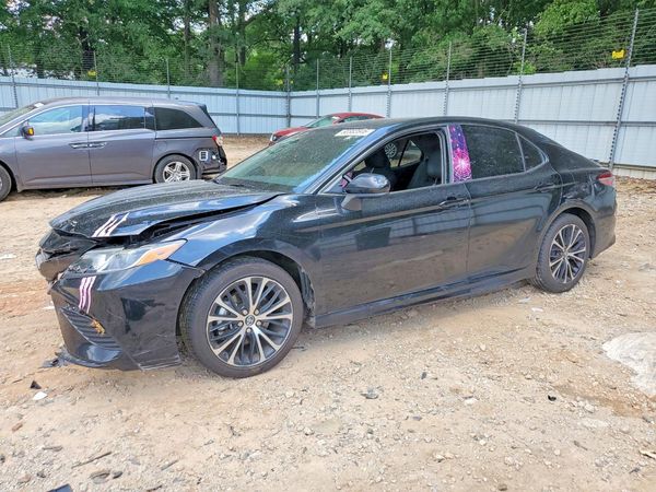 2019 TOYOTA CAMRY