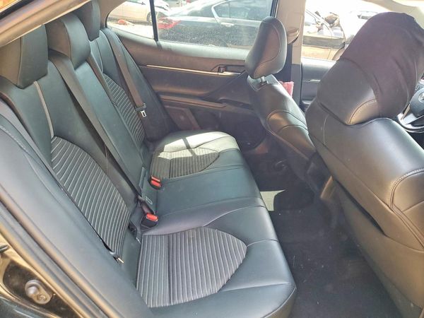 2019 TOYOTA CAMRY