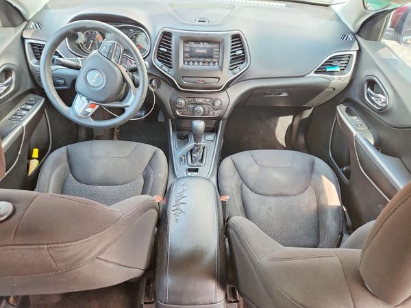 2019 JEEP CHEROKEE LATITUDE FWD