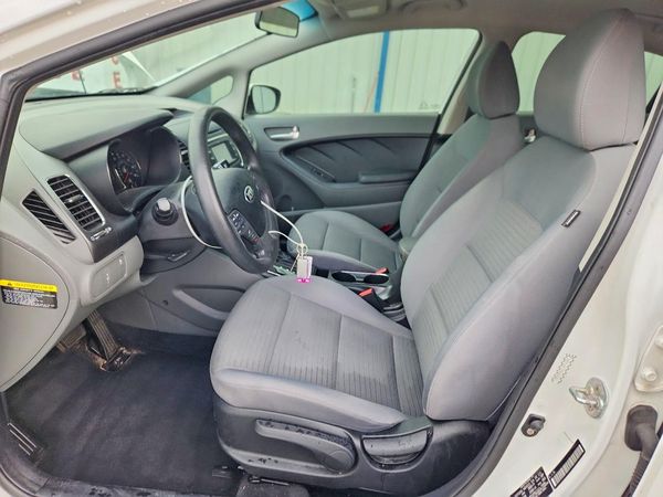 2017 KIA FORTE LX Popular, S