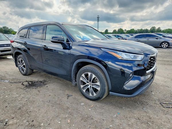 2020 TOYOTA HIGHLANDER XLE Nav