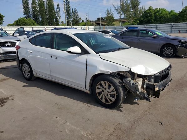 2017 HYUNDAI ELANTRA SE Base — Passenger 3/4