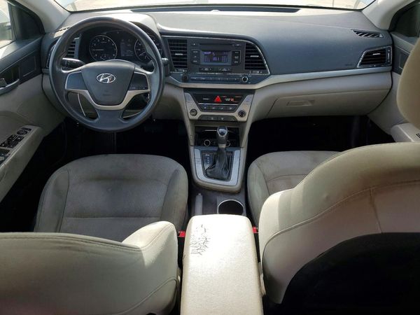 2017 HYUNDAI ELANTRA SE Base — CKPT