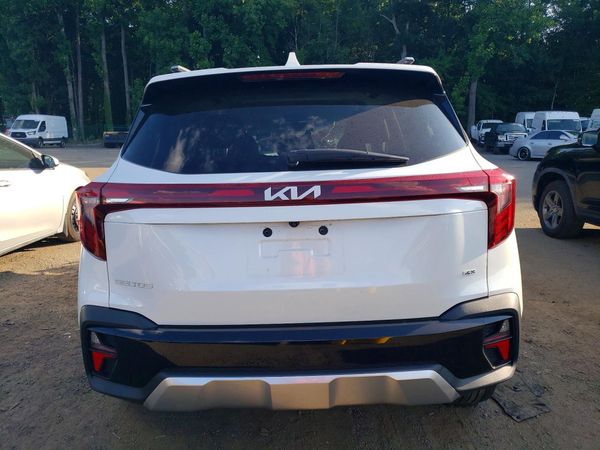 2024 KIA SELTOS S, X-Line