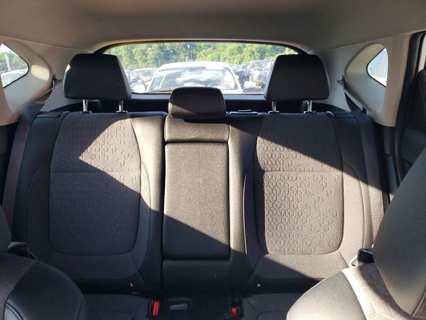 2024 KIA SELTOS S, X-Line