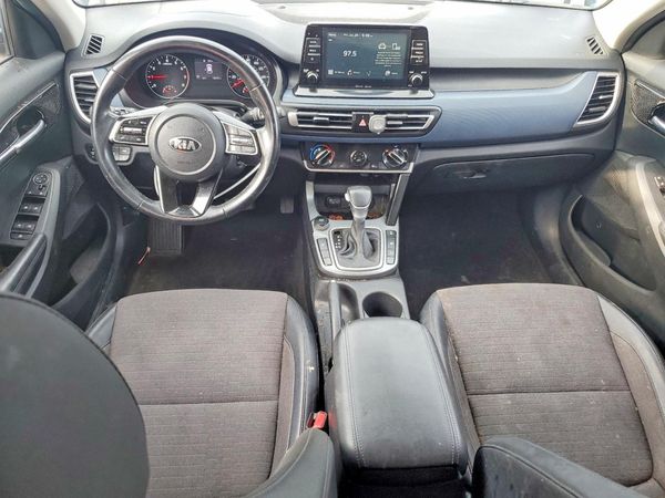 2021 KIA SELTOS S