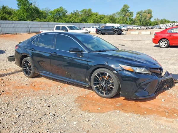 2019 TOYOTA CAMRY XSE — Passenger 3/4