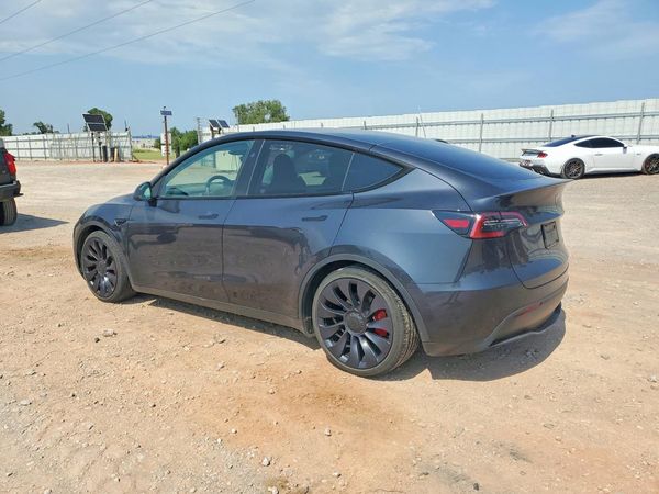 2024 TESLA MODEL Y